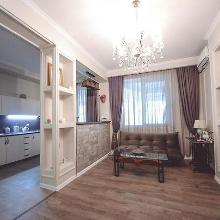 Apartament Under The Mountain Tbilisi Zewnętrze zdjęcie