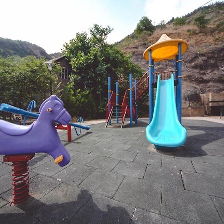 Apartament Under The Mountain Tbilisi Zewnętrze zdjęcie
